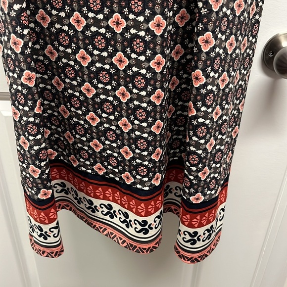 Magnolia Grace print Sleeveless Dress size M. Cut out back - Picture 5 of 10